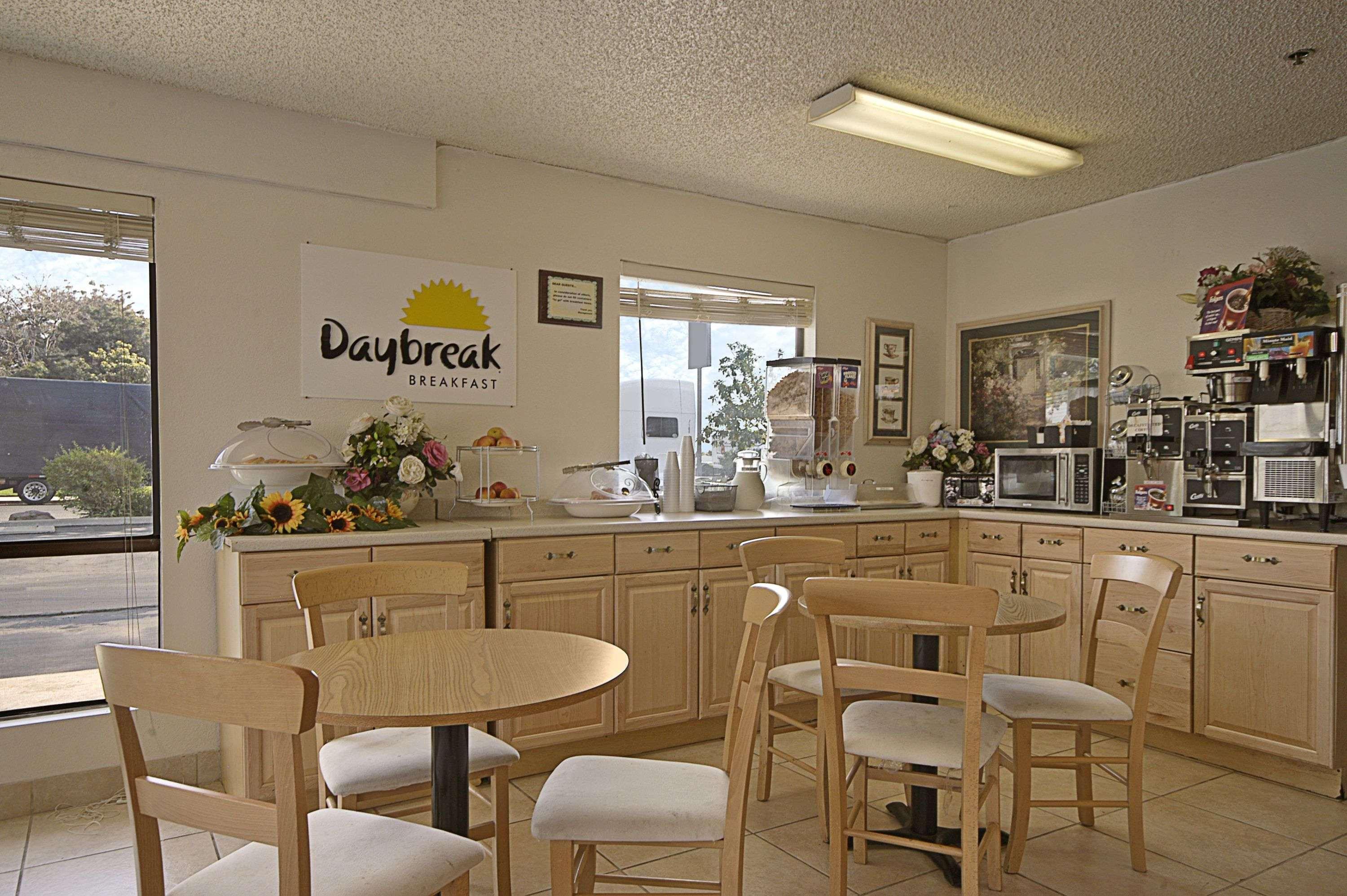 Days Inn By Wyndham Fresno South Luaran gambar