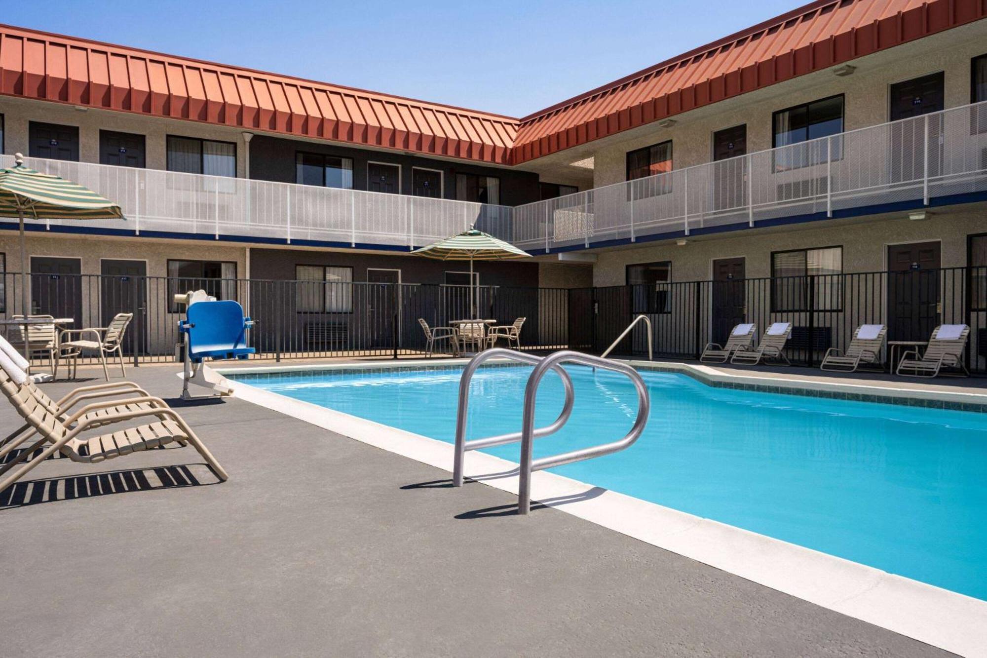 Days Inn By Wyndham Fresno South Luaran gambar